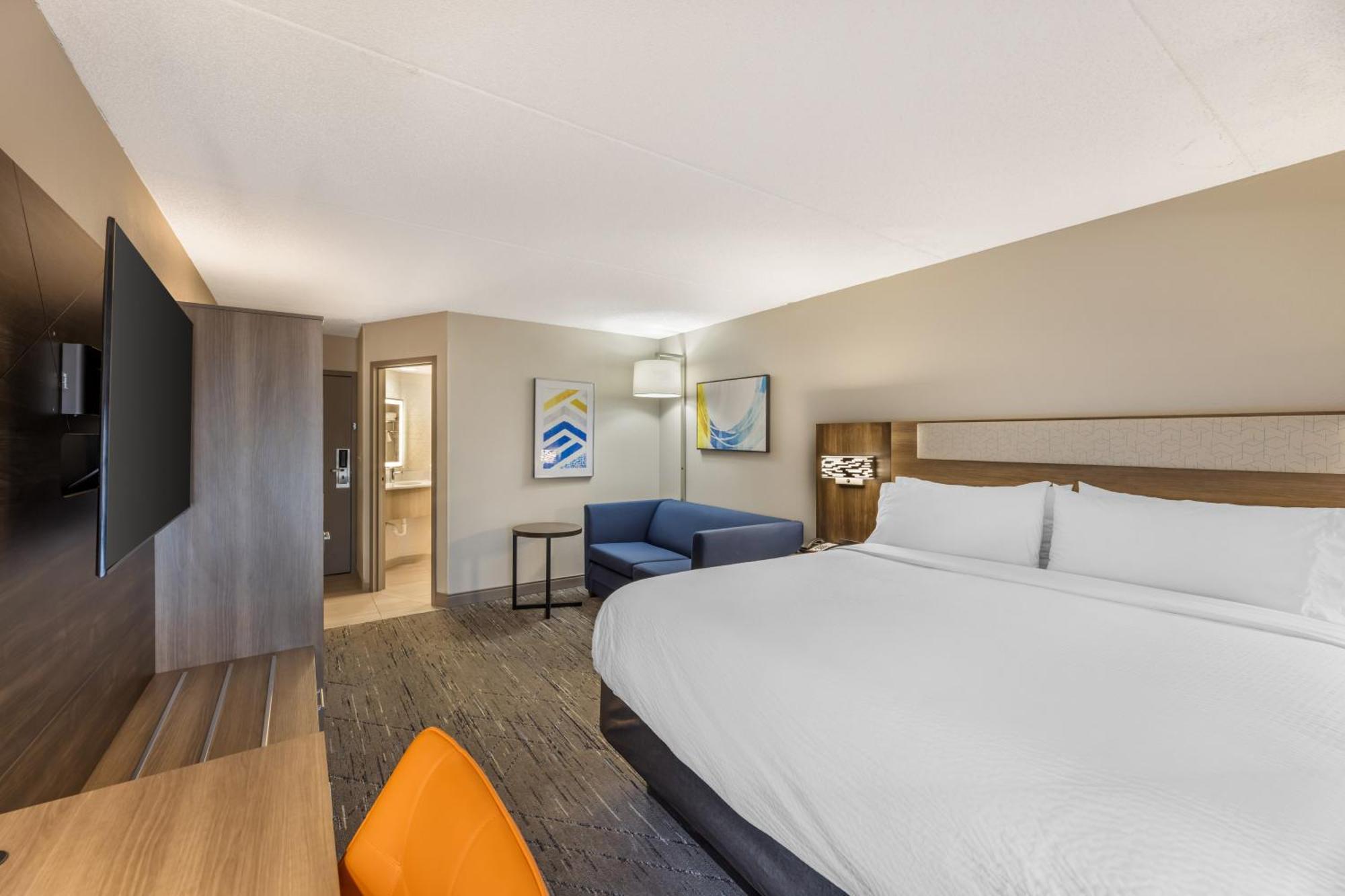Holiday Inn Express Crestwood By Ihg Екстериор снимка